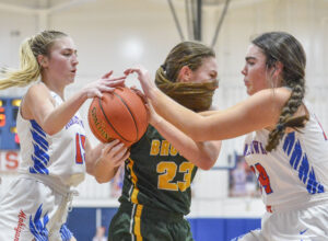Morgantown High forces 31 turnovers to advance to sectional championship